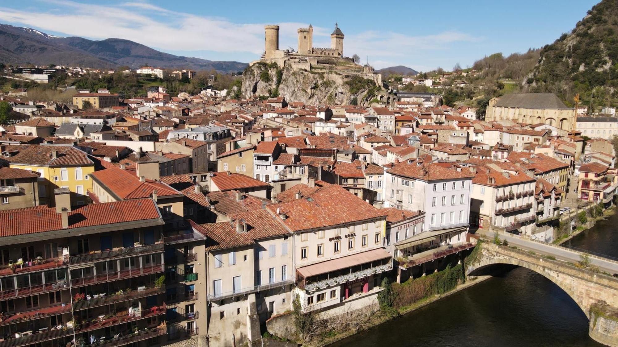 Hotel Le Lons Foix Kültér fotó